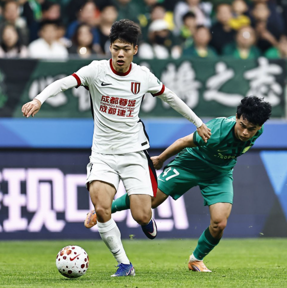 问鼎激情：点燃内心的奋斗火焰